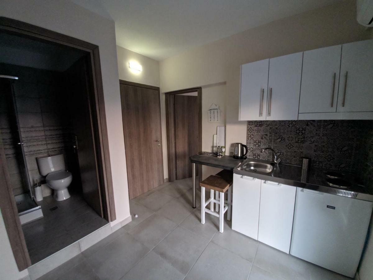 Happy Anchor Apartments Kallithea  Екстериор снимка